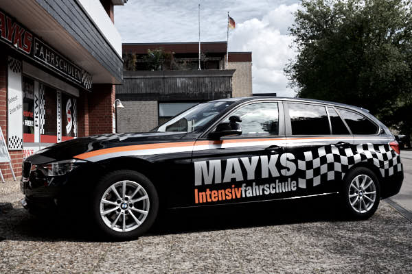 Mayks Intensivfahrschule in Harburg 3er BMW